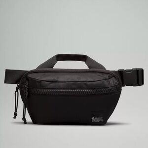 Lululemon All Day Essentials Belt Bag in Black